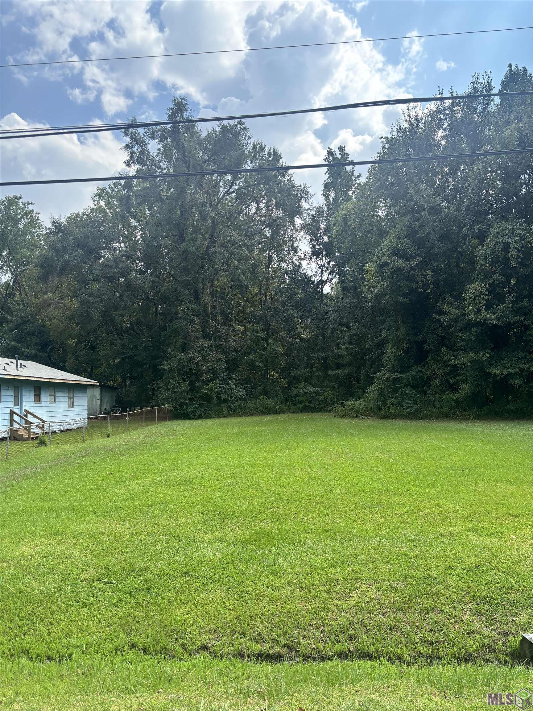 872 St John Lane Baton Rouge, LA 70807 - Photo 1 of 4