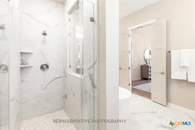 $848,127 | 121 Las Posas Drive, Liberty Hill, TX 78642