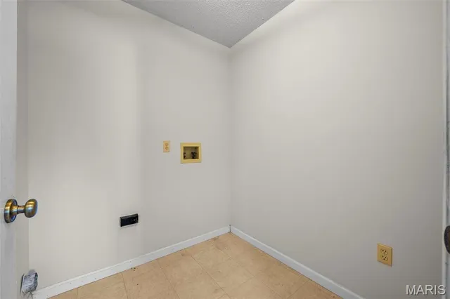 $335,000 | 20 White Chapel Court, O'Fallon, MO 63368