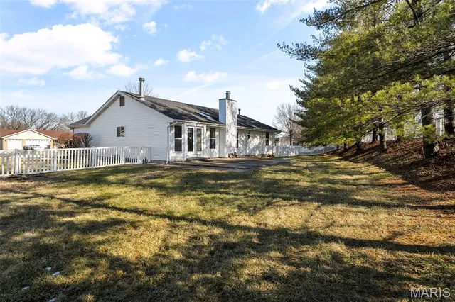 $335,000 | 20 White Chapel Court, O'Fallon, MO 63368