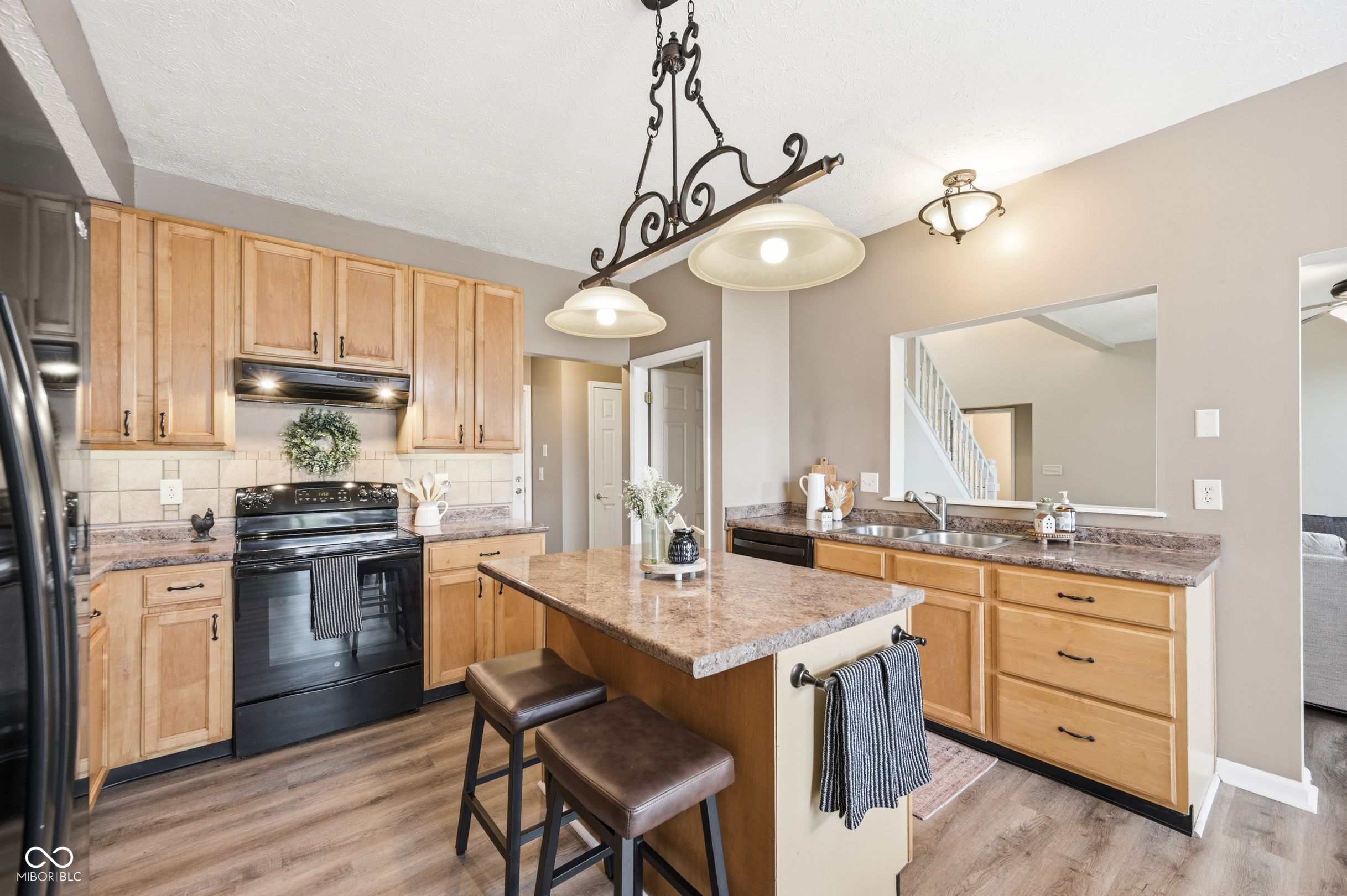 4884 South Meridian Road Greenfield, IN 46140 - Photo 11 of 41 Gallery Image 11