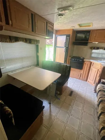 $595 | 728 South Shanks Street, Clute, TX 77531