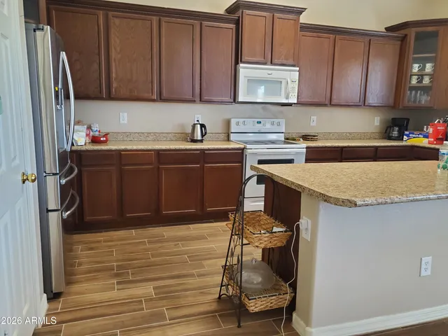 $2,200 | 1277 West Falls Canyon Drive, Casa Grande, AZ 85122