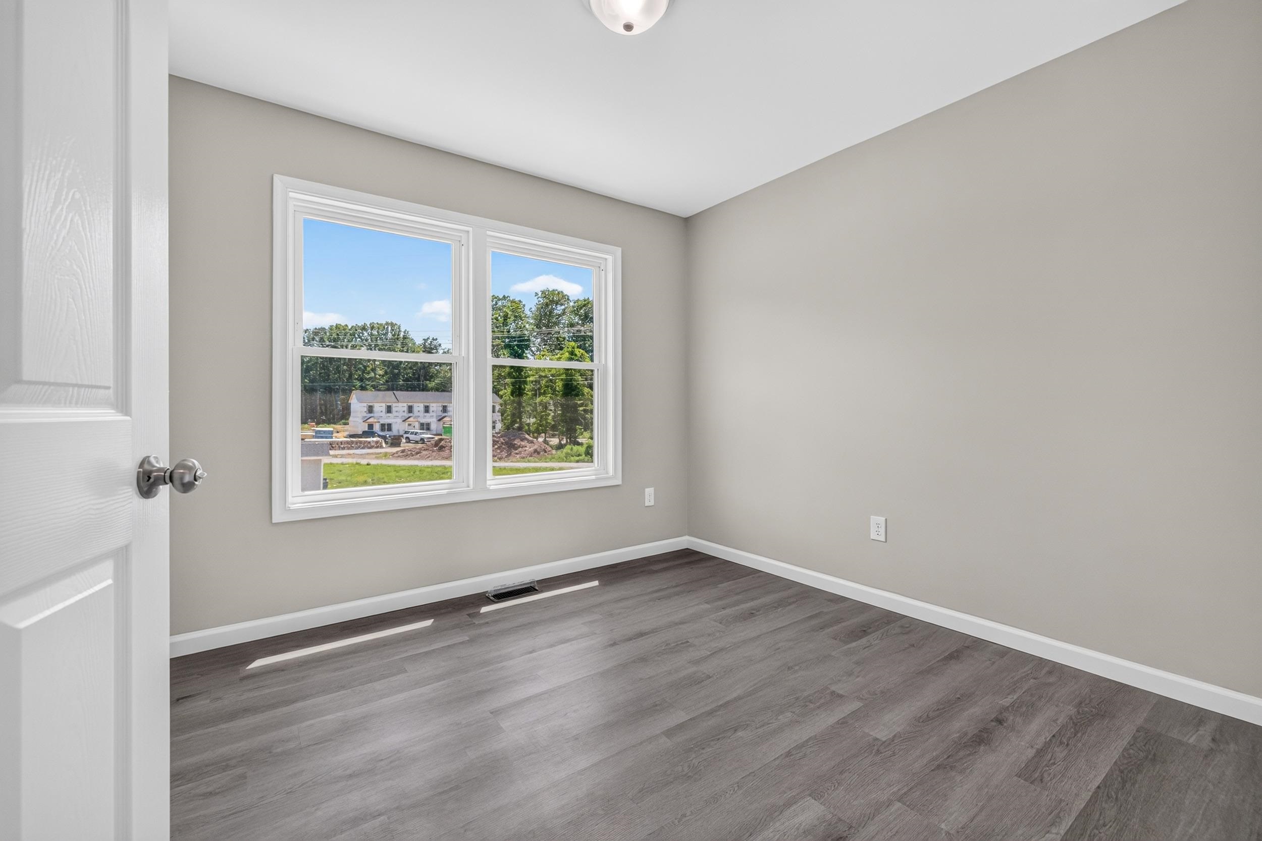 121 21st Street Grottoes, VA 24441 - Photo 38 of 60