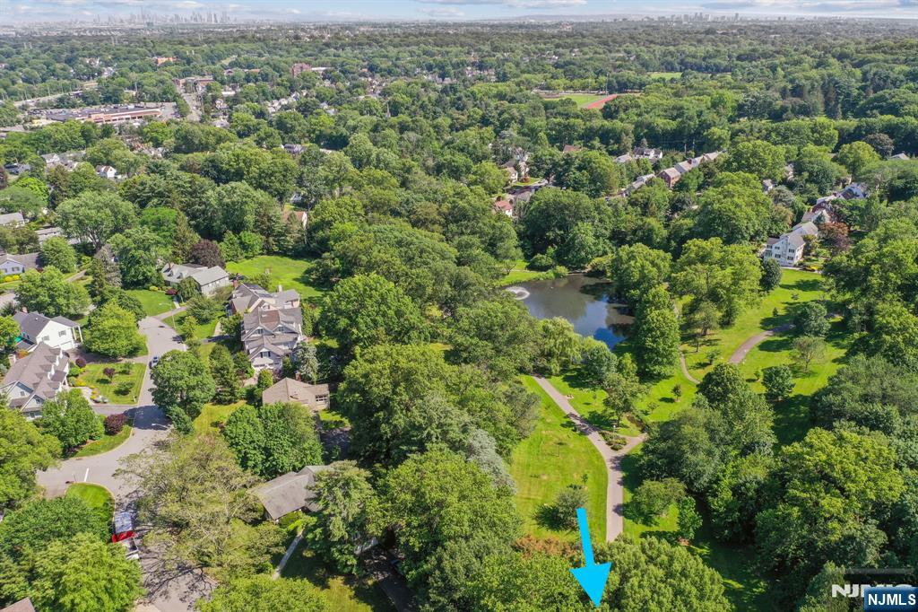 95 Yantacaw Brook Road Montclair, NJ 07043 - Photo 42 of 48