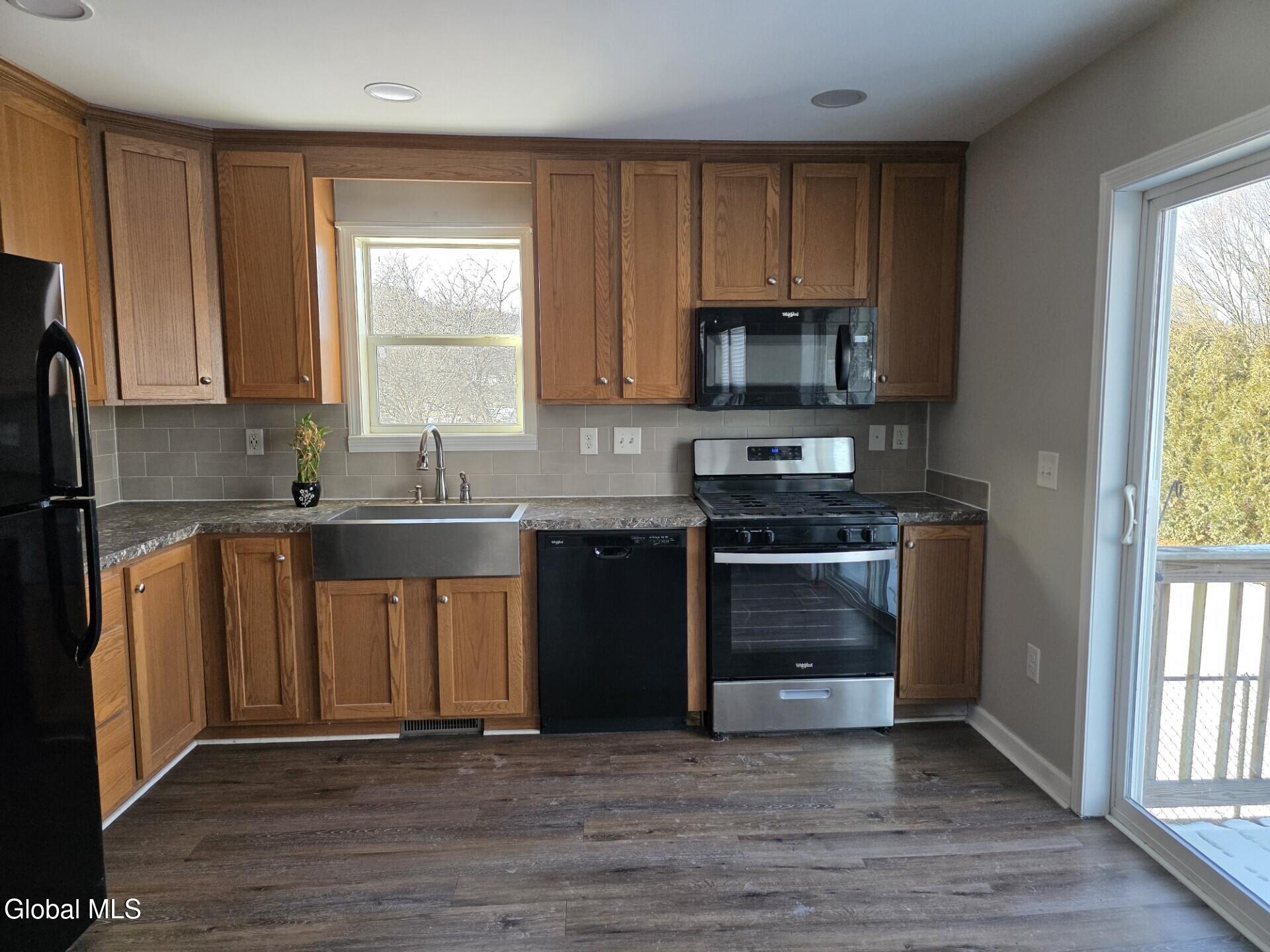 175 Main Street Schoharie, NY 12157 - Photo 5 of 33 Kitchen_6