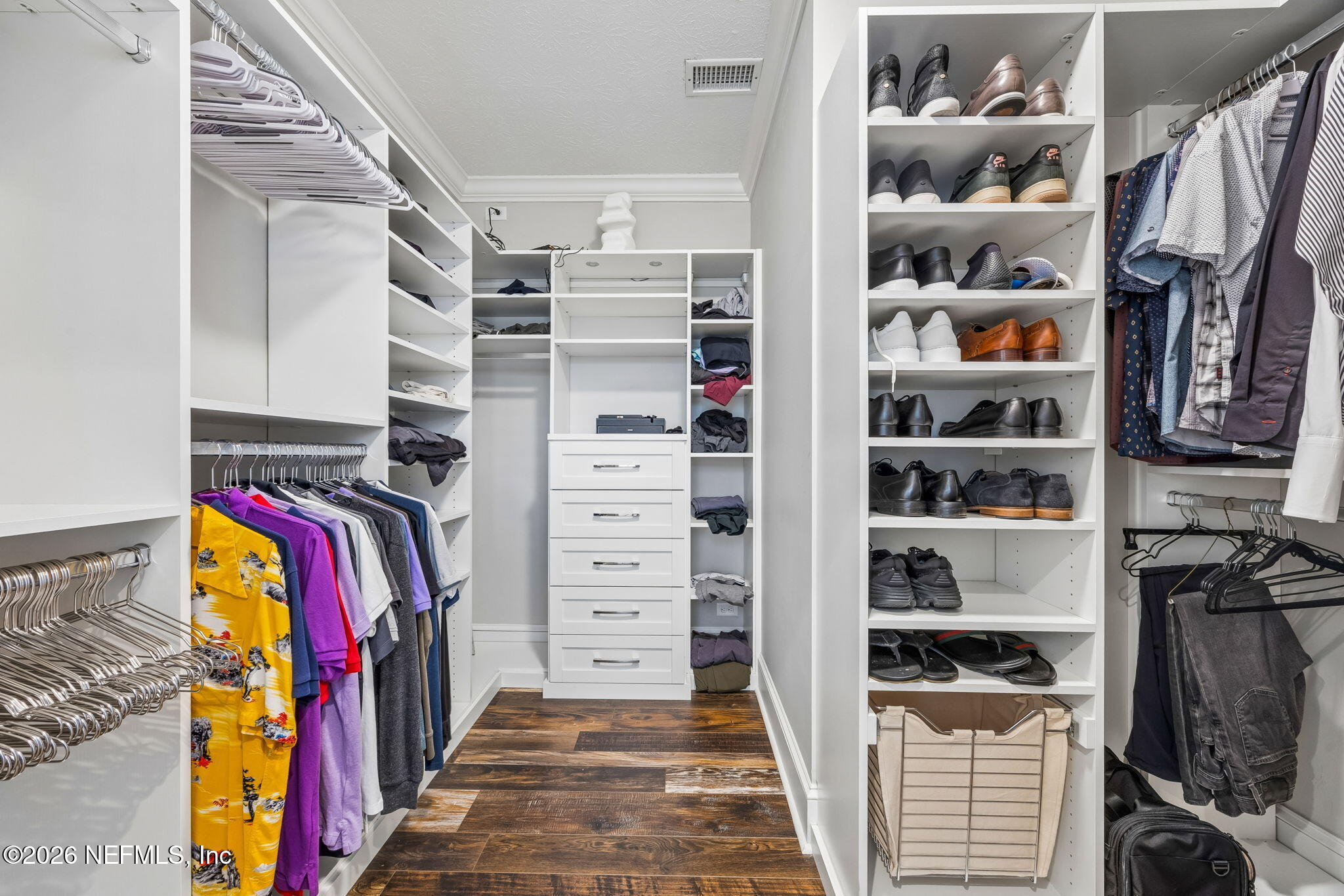 1676 River Road Jacksonville, FL 32207 - Photo 27 of 60 Primary Closet