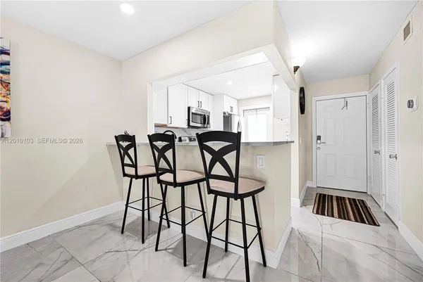 $2,600 | 400 Southeast 10th Street, Unit 105, Deerfield Beach, FL 33441
