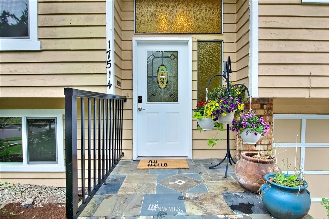 17514 Brook Boulevard Bothell, WA 98012 - Photo 3 of 25