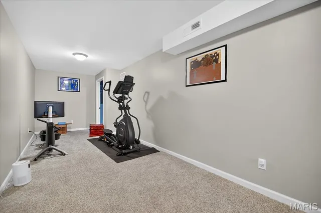 $405,000 | 2652 Winding Valley Drive, Fenton, MO 63026