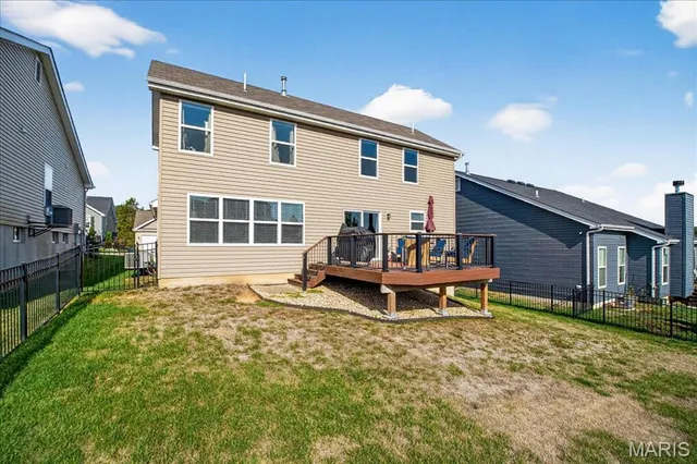 $405,000 | 2652 Winding Valley Drive, Fenton, MO 63026