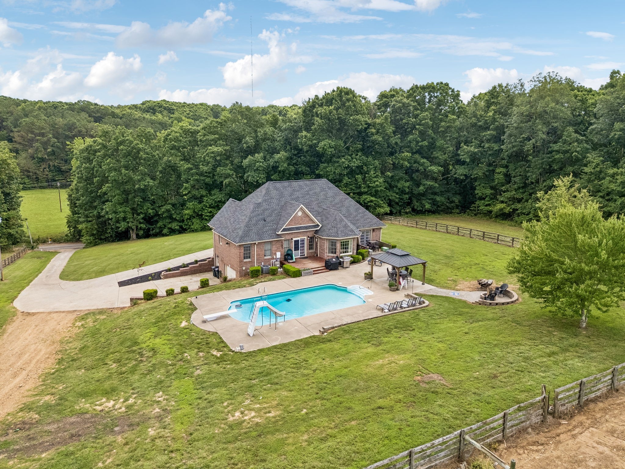 947 Bold Springs Road McEwen, TN 37101 - Photo 17 of 95