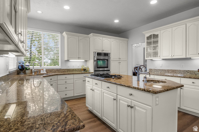 2016 Graystone Lane Draper, UT 84020 - Photo 14 of 38