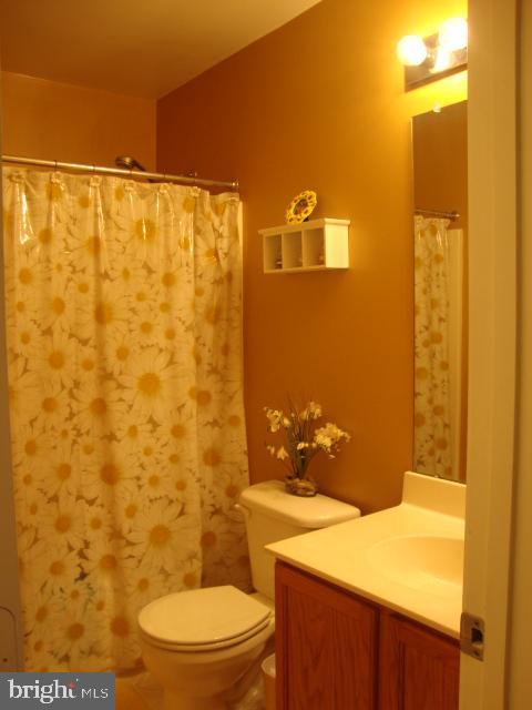 4944 Whitney Terrace Frederick, MD 21703 - Photo 11 of 18 Hall Bath