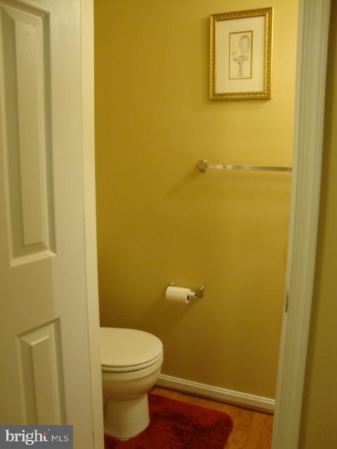 4944 Whitney Terrace Frederick, MD 21703 - Photo 5 of 18 Mail Level Bath