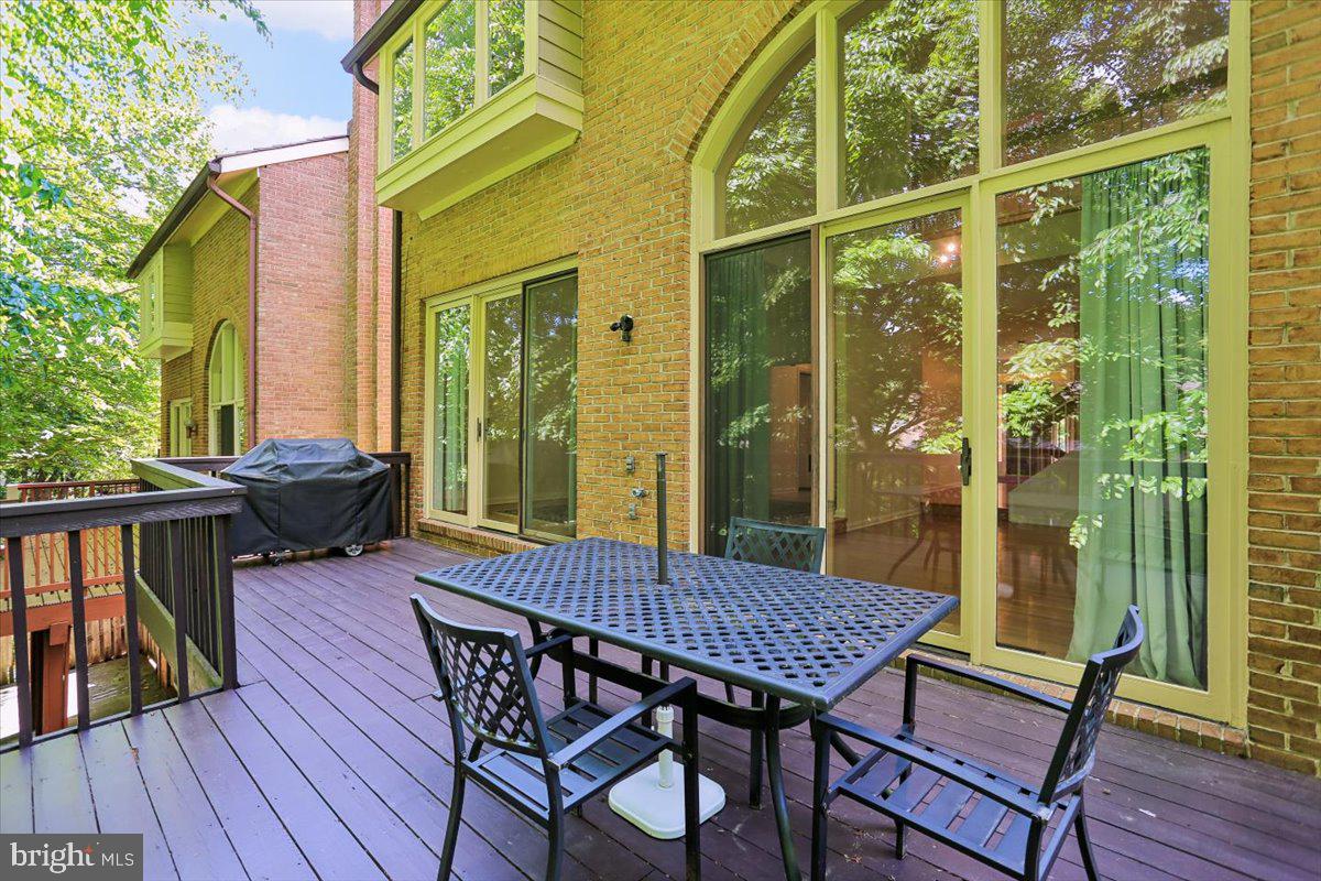 6113 Goldtree Way Bethesda, MD 20817 - Photo 15 of 75