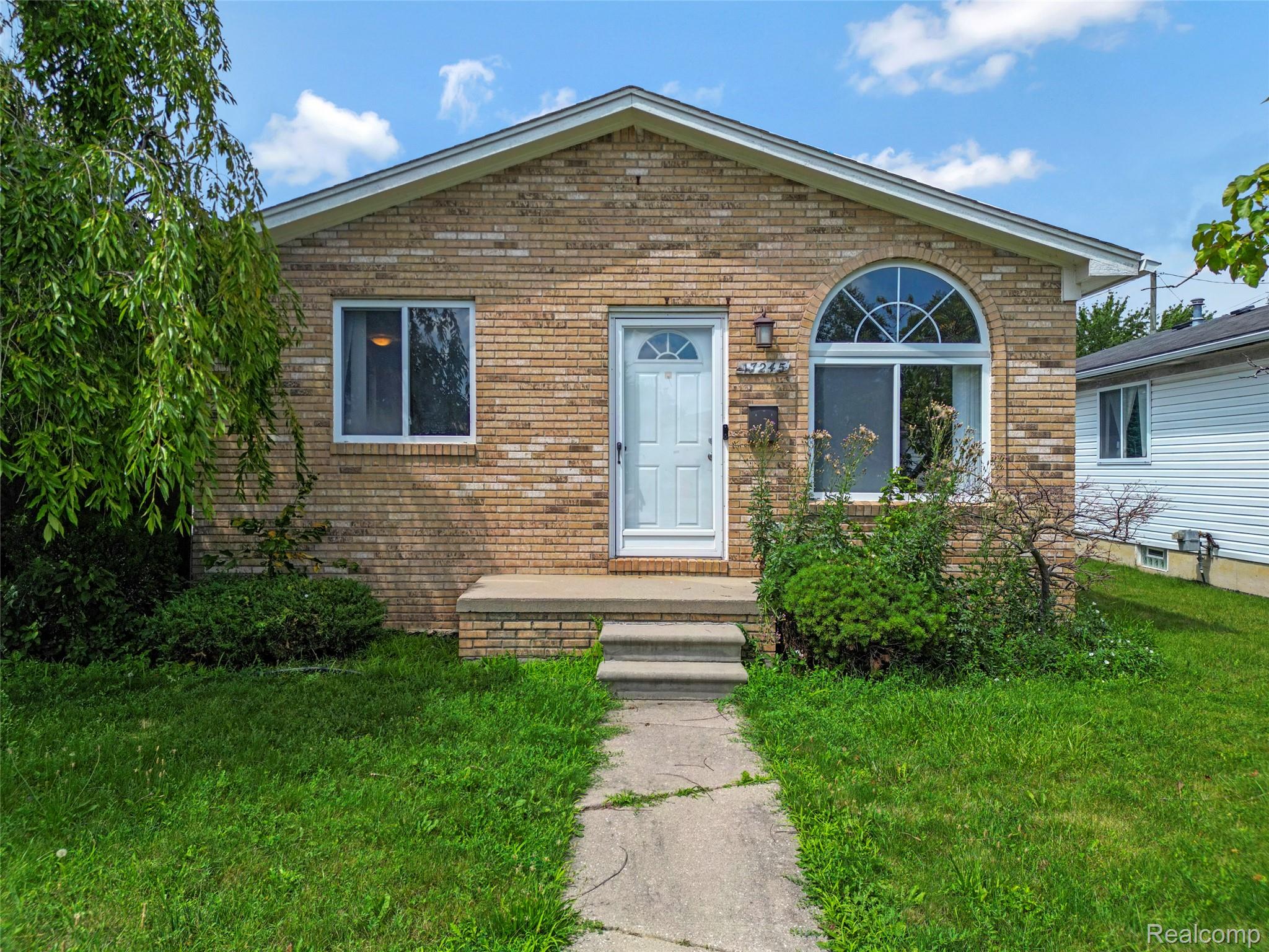 17245 Martin Road Roseville, MI 48066 - Photo 1 of 30 DJI_0014.jpg