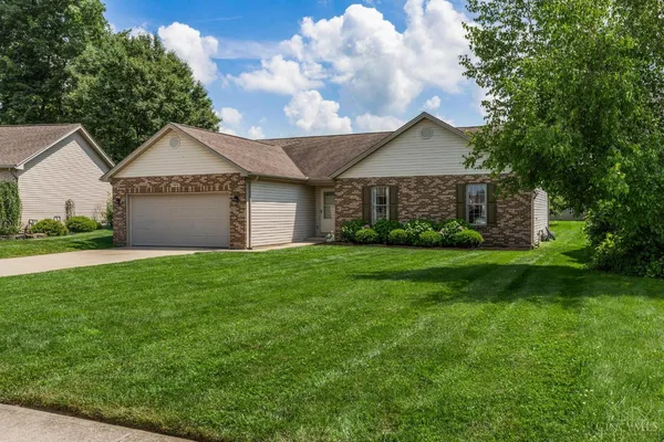 $309,000 | 1004 Country Oaks Lane, Wilmington, OH 45177