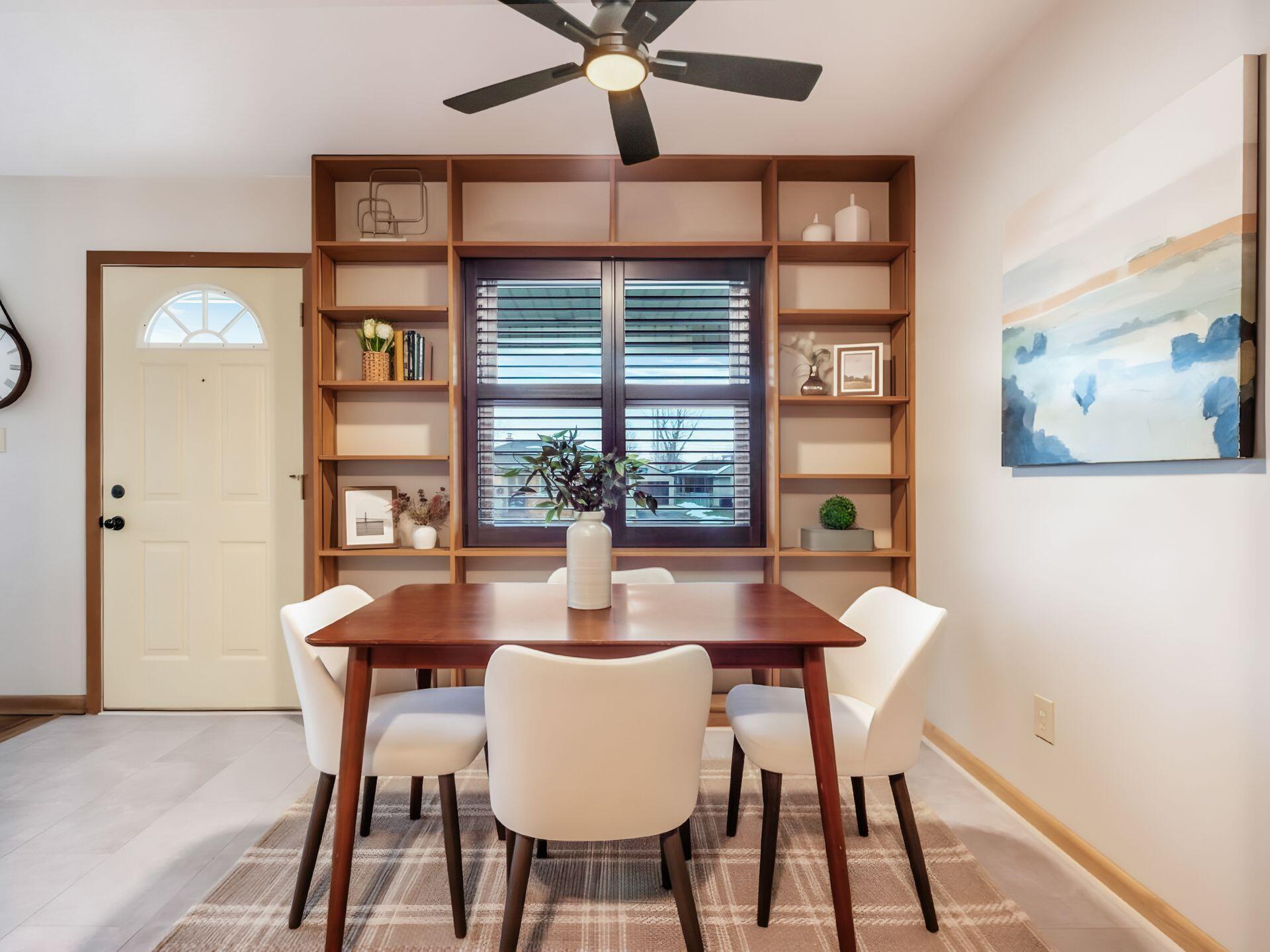 771 Brixham Road Columbus, OH 43204 - Photo 6 of 34 Dining area & window