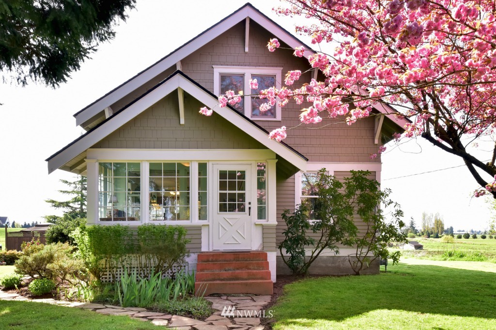 1175 Van Dyk Road Lynden, WA 98264 - Photo 1 of 25