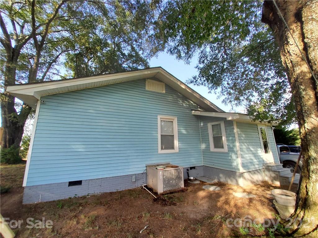 20122 Silver Road Oakboro, NC 28129 - Photo 5 of 26 Gallery Image 5