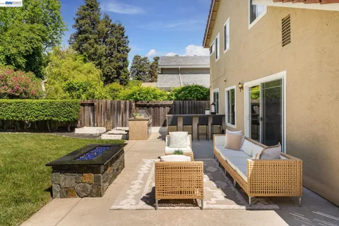 $1,399,998 | 11752 Betlen Drive, Dublin, CA 94568