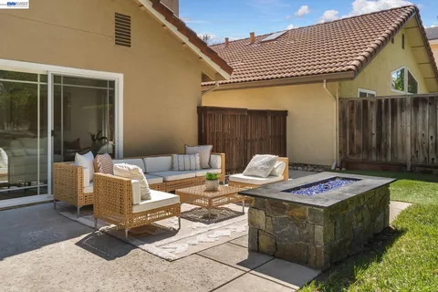 $1,399,998 | 11752 Betlen Drive, Dublin, CA 94568