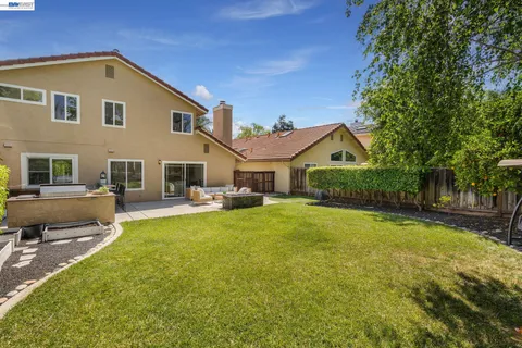 $1,399,998 | 11752 Betlen Drive, Dublin, CA 94568