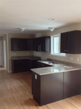 55 Conant Road Nashua, NH 03062 - Photo 2 of 6