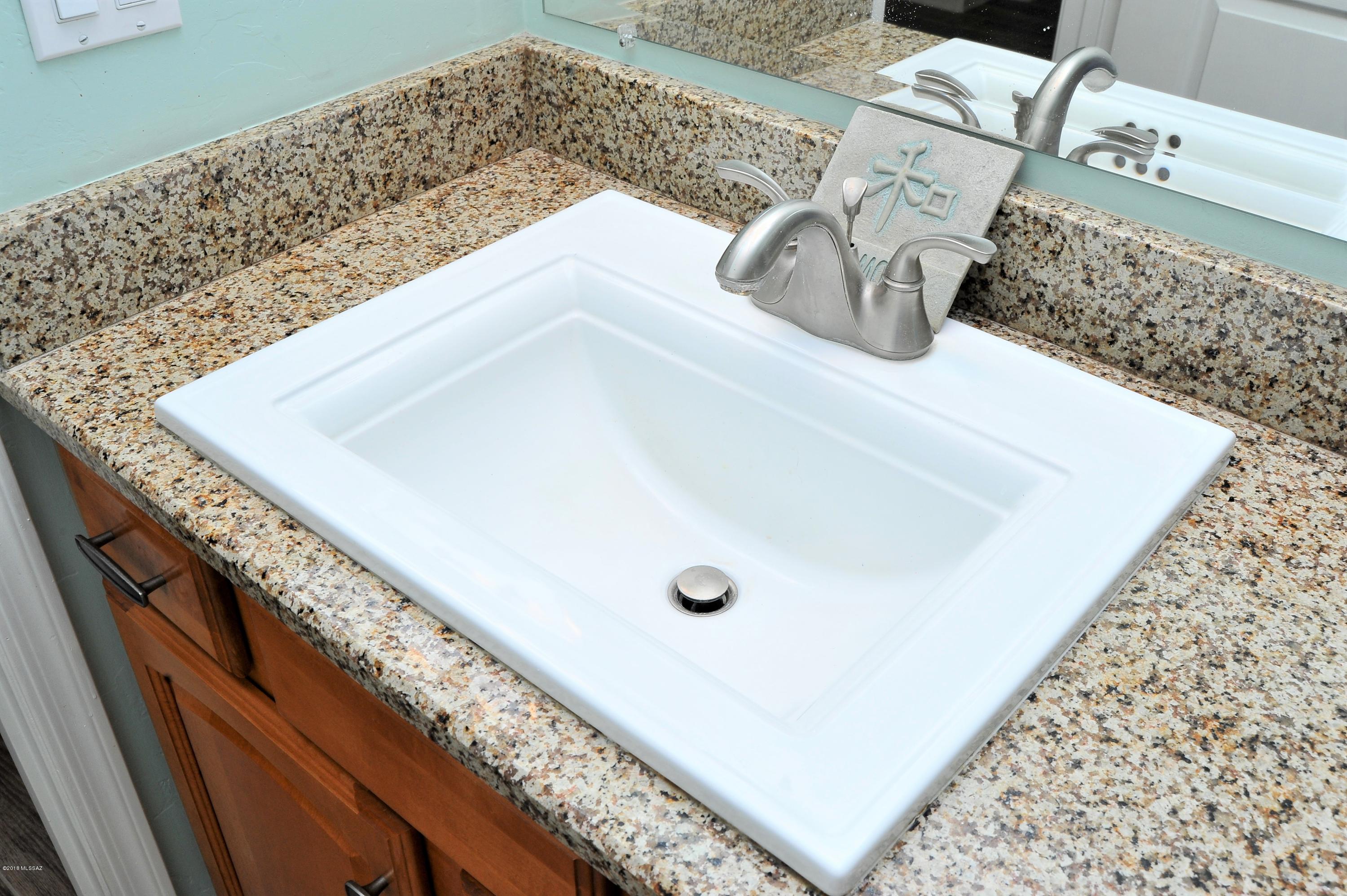 2550 East River Road, Unit 12101 Tucson, AZ 85718 - Photo 14 of 36 Gallery Image 14
