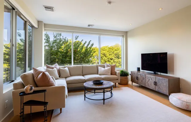 $895,000 | 35 Cherry Street, Unit 302, Burlington, VT 05401