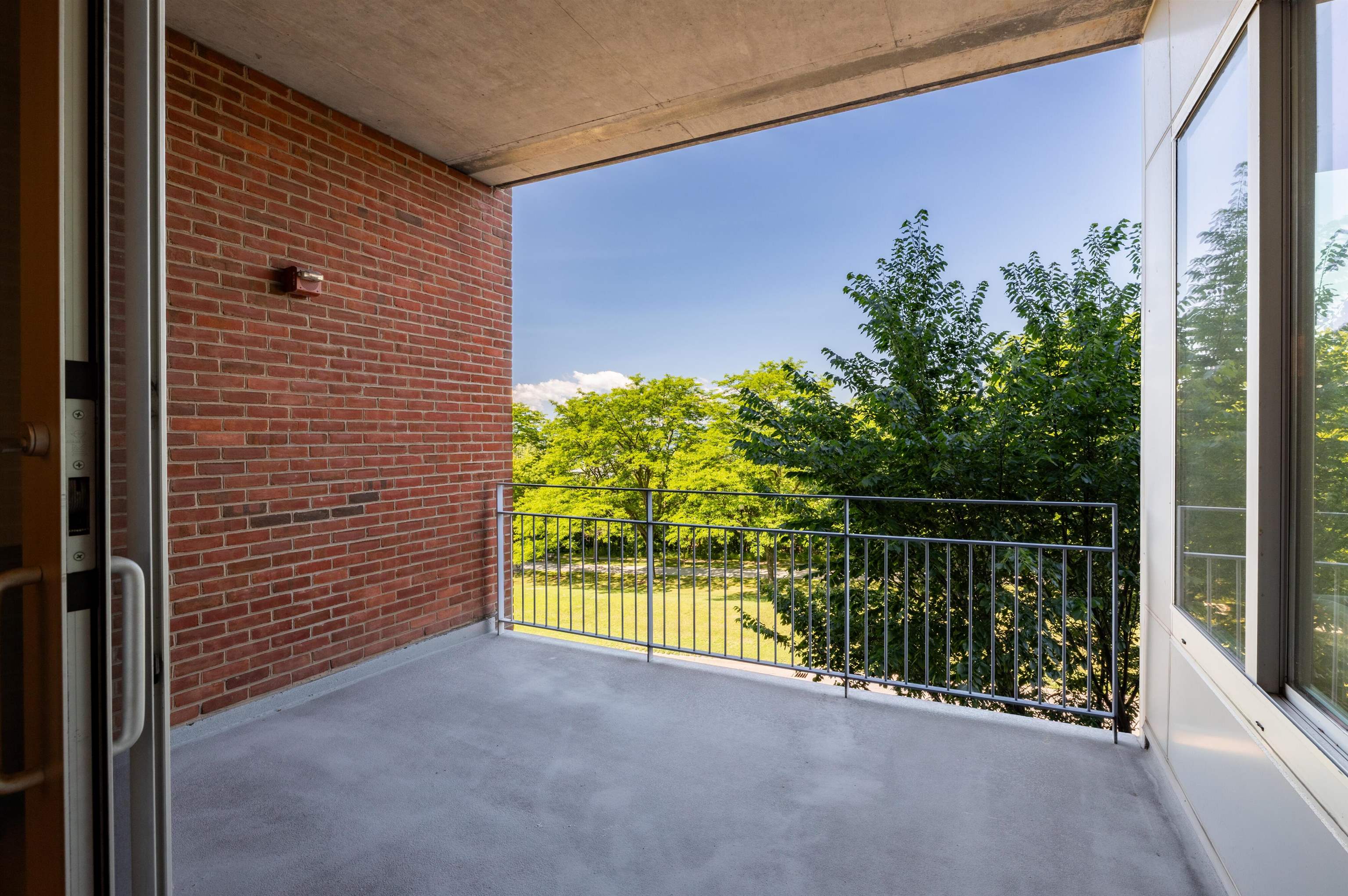 35 Cherry Street, Unit 302 Burlington, VT 05401 - Photo 20 of 23