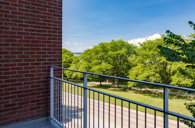 $895,000 | 35 Cherry Street, Unit 302, Burlington, VT 05401