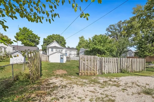 $215,000 | 205 High Street, Platte City, MO 64079