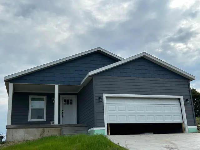 $351,000 | 1111 Darcy Drive, Hillsboro, WI 54634