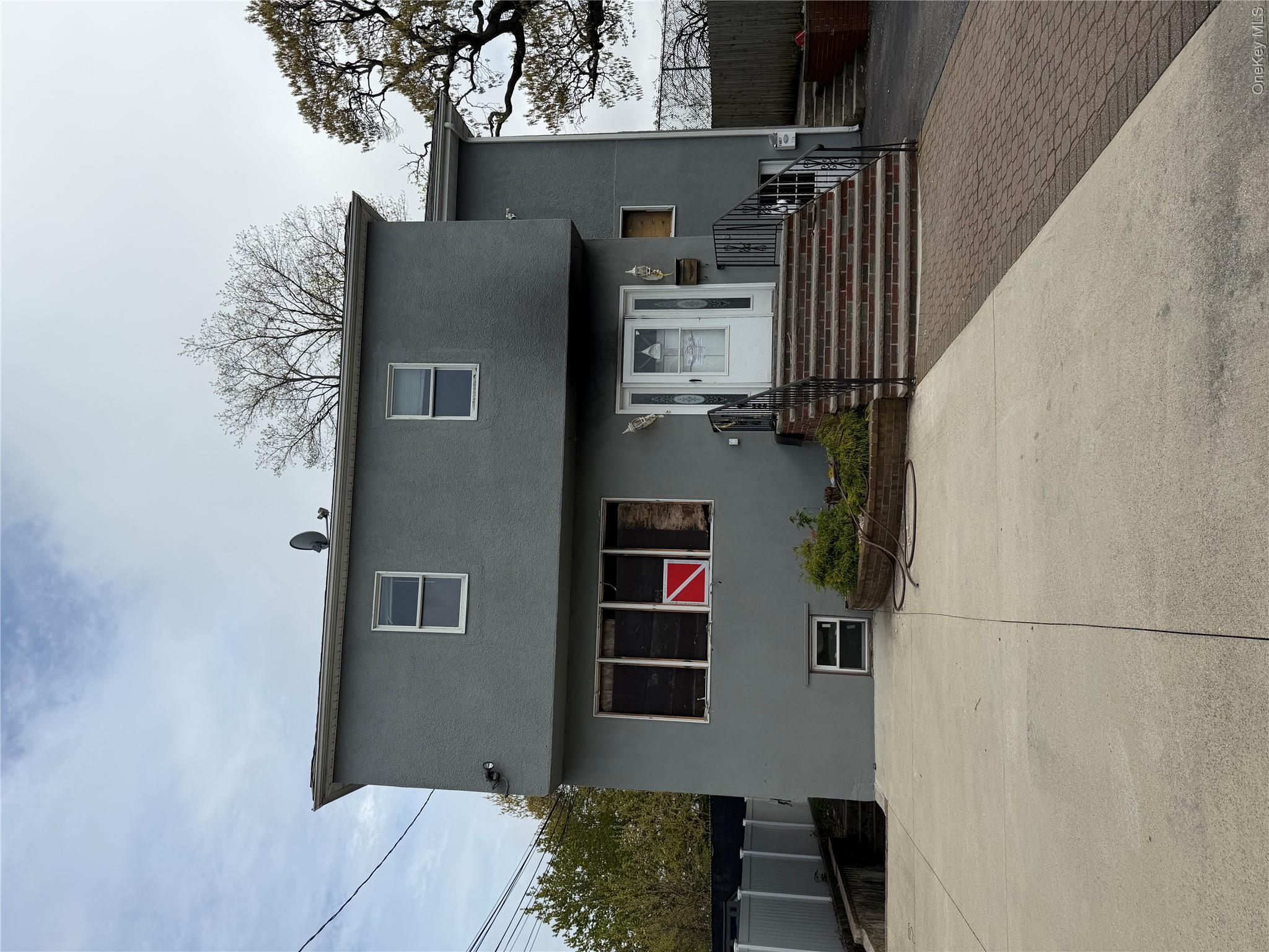 215 Spring Street Lawrence, NY 11559 - Photo 5 of 5