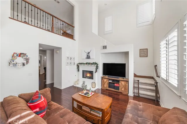 $4,800 | 236 West Weeping Willow Avenue, Orange, CA 92865