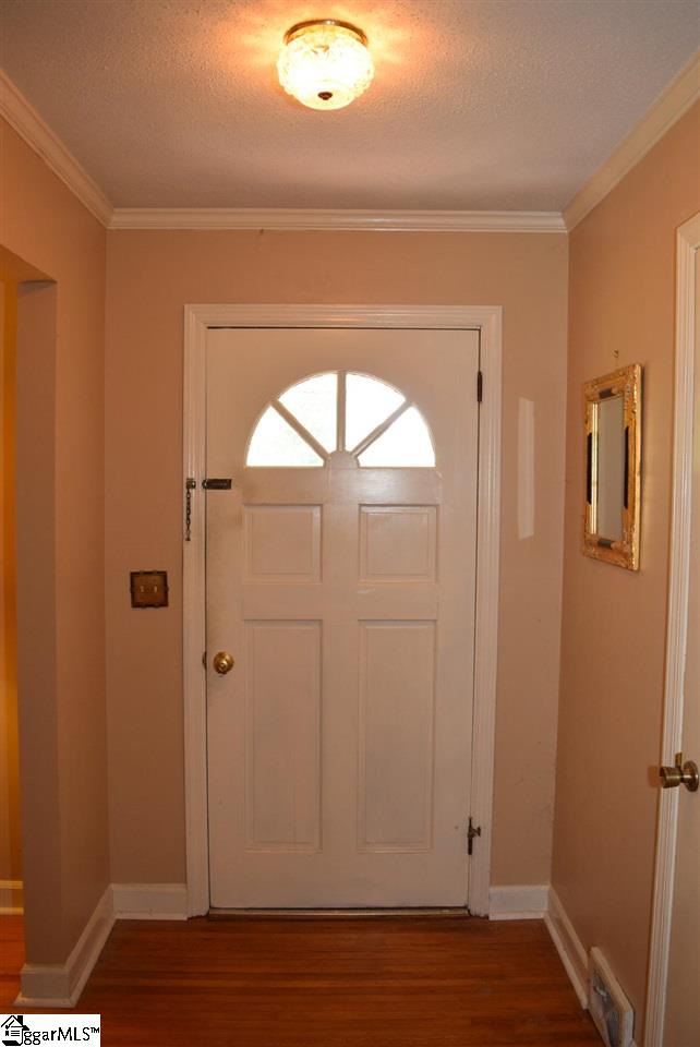 413 West Hampton Avenue Honea Path, SC 29654 - Photo 5 of 36 Gallery Image 5