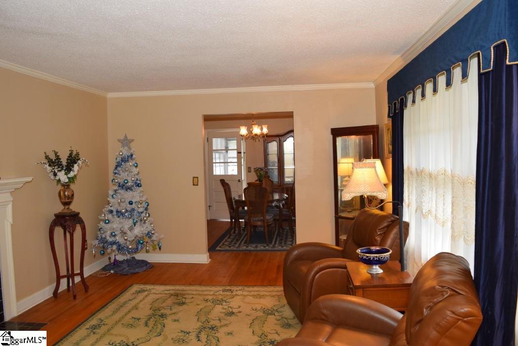 413 West Hampton Avenue Honea Path, SC 29654 - Photo 7 of 36 Gallery Image 7