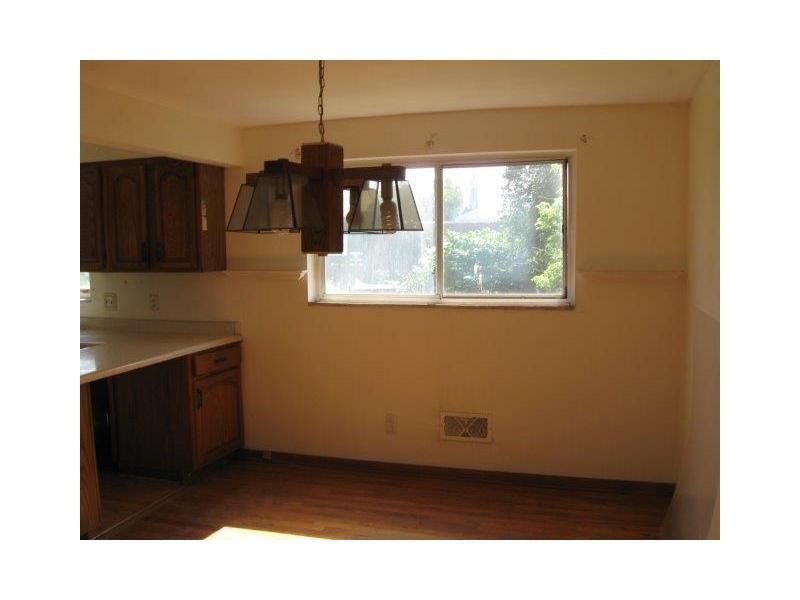 6 Kennedy Street McKees Rocks, PA 15136 - Photo 10 of 25 Dining Room.