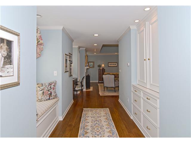 623 Round Hill Road Indianapolis, IN 46260 - Photo 13 of 24