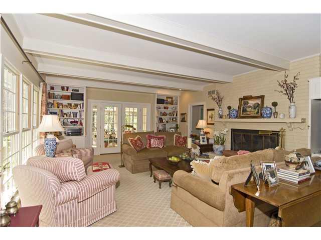 623 Round Hill Road Indianapolis, IN 46260 - Photo 5 of 24