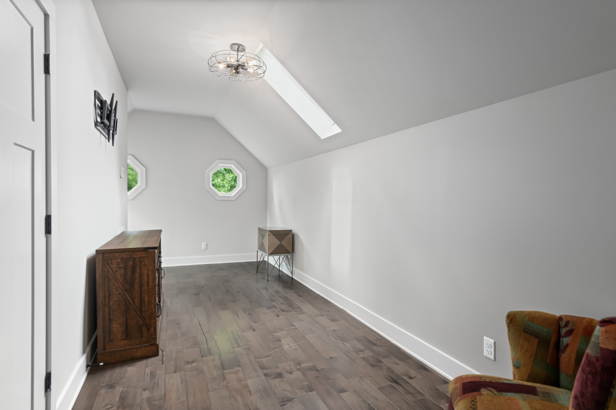 6557 Lamont Road Springfield, TN 37172 - Photo 30 of 62 a view of kitchen with a window
