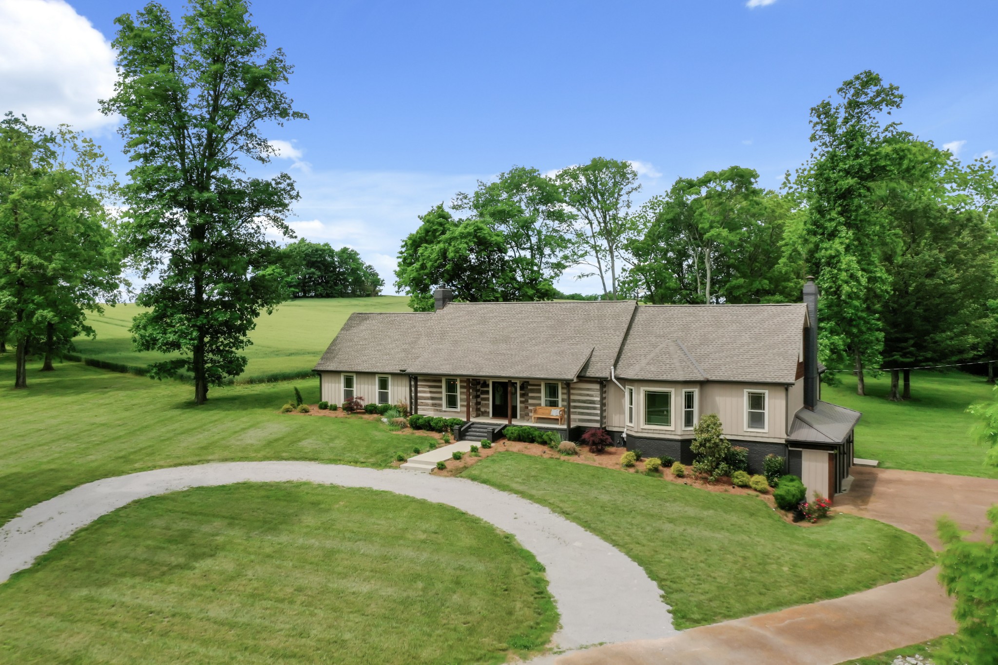 6557 Lamont Road Springfield, TN 37172 - Photo 38 of 62 a aerial view of a house with swimming pool and green space
