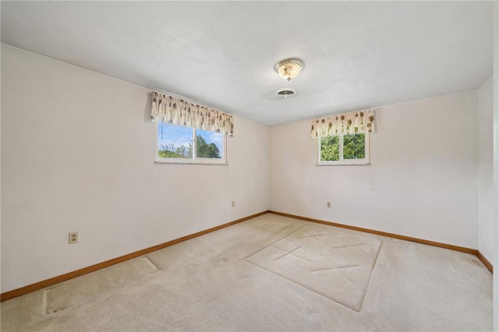 40 Peters Road Greensburg, PA 15601 - Photo 15 of 29