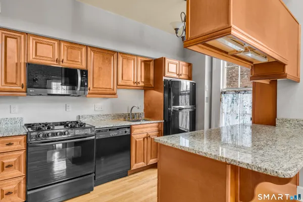 $575,000 | 42 Academy Street, Unit 6, New Haven, CT 06511