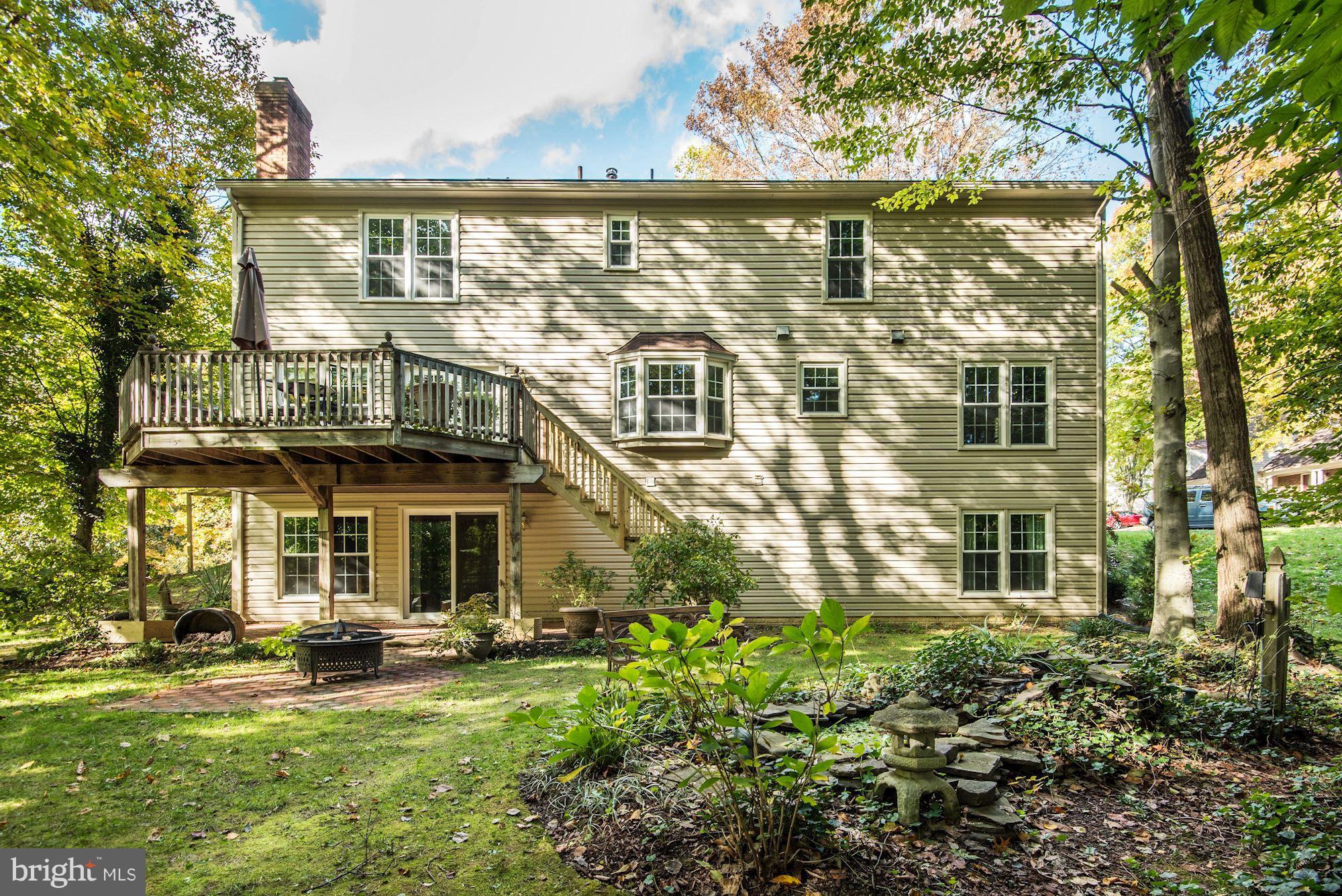 7616 Gralnick Place Springfield, VA 22153 - Photo 2 of 27 Exterior (Rear)