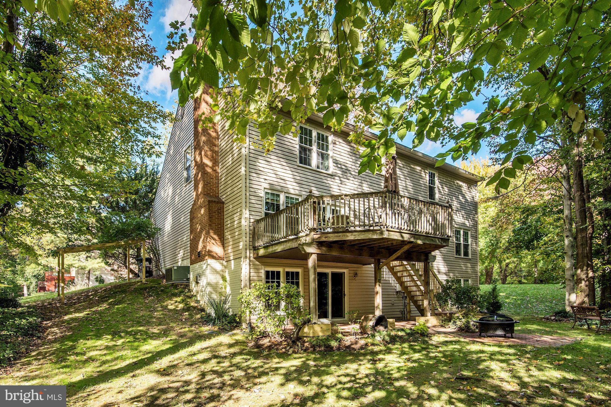 7616 Gralnick Place Springfield, VA 22153 - Photo 3 of 27 Exterior (Rear)