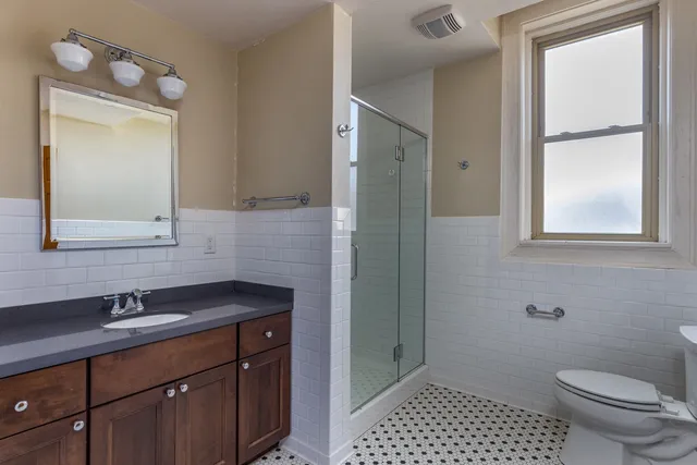 $199,900 | 105 Washington Avenue, Unit 4, Oshkosh, WI 54901