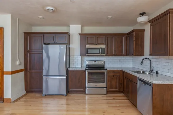$199,900 | 105 Washington Avenue, Unit 4, Oshkosh, WI 54901
